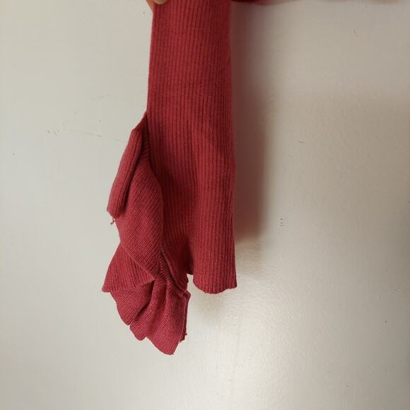 Express Sweater Top Womens XS Pink V-Neck Cold Shoulder Ruffle Sleeve - Picture 6 of 7